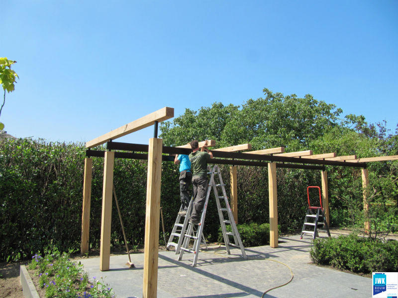 Scheermes je bent evalueren Realisatie stalen/ houten pergola - JWK Bouw